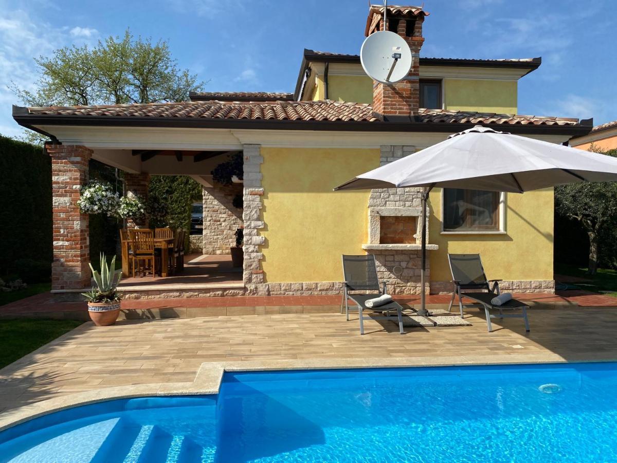 Villa Eva Karigador Novigrad  Exterior photo